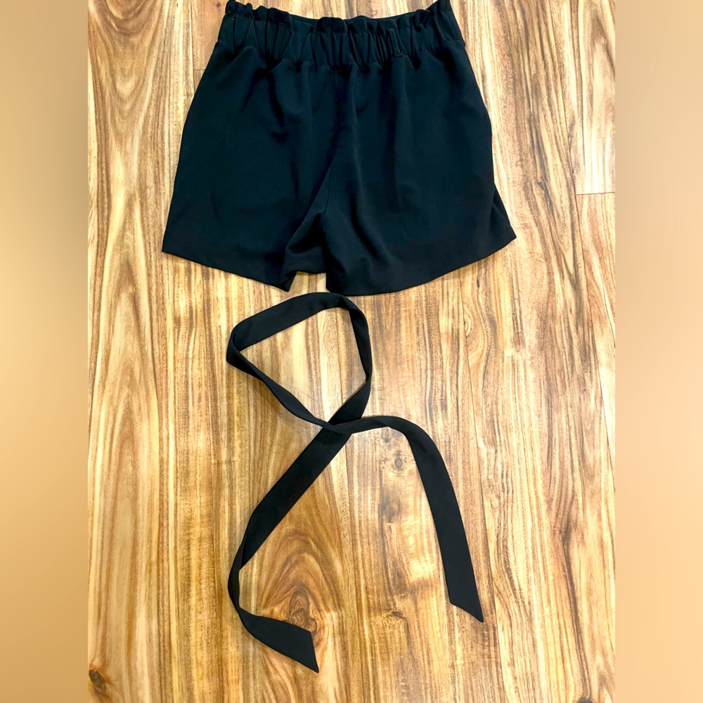 Black flouncy Maurice’s shorts